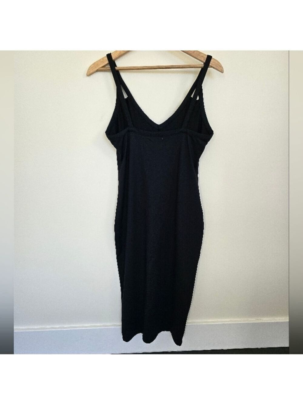 Leith Black Cutout Strap Body-Con Sleeveless Midi Dress Size Medium NWOT - Picture 5 of 7